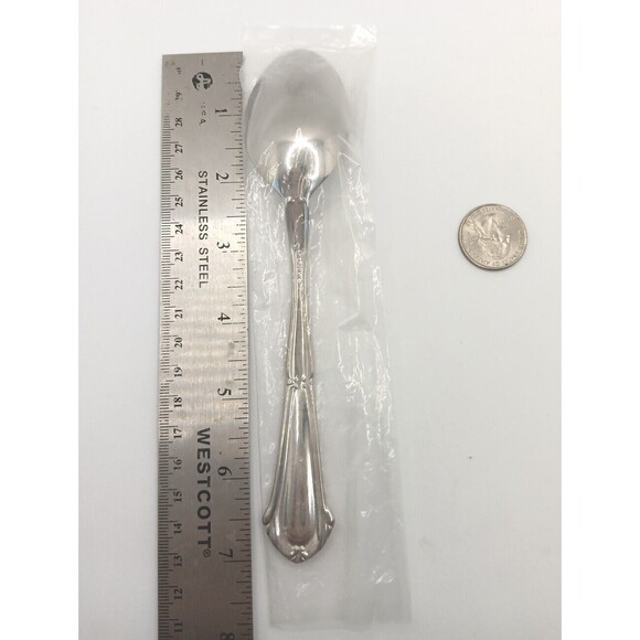 Lenox Holiday Holly & Berry Place Spoon Stainless 18/10 Flatware Vietnam NOS VTG - Picture 6 of 6